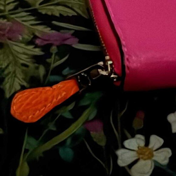 Coach Medium ID Zip Wallet w/colorblock interior C5895 NEON! - Picture 2 of 11